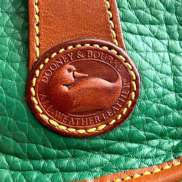 Dooney & Bourke Kelly green leather Key chain Caddy purse bag accessory - Picture 14 of 16